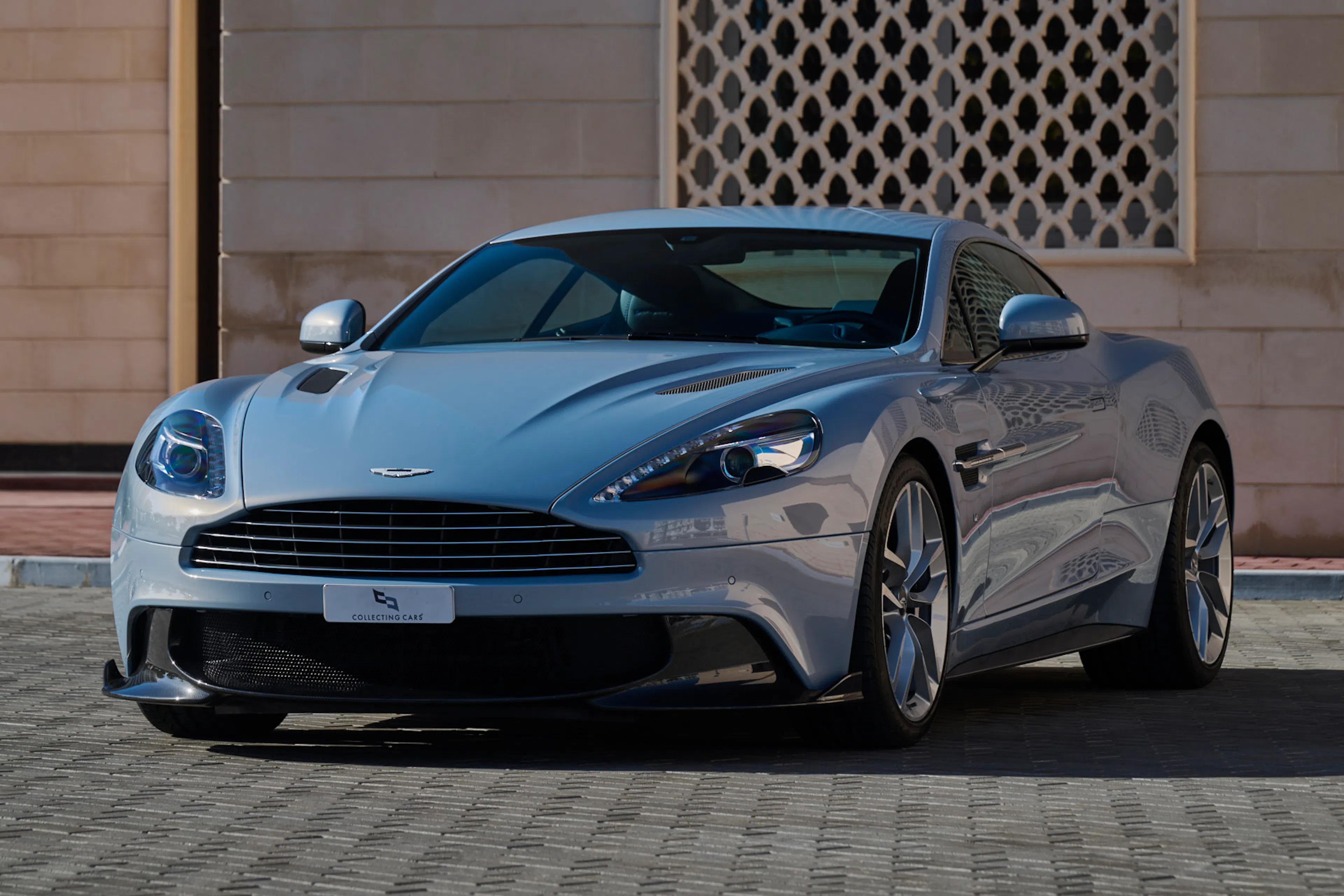 【シークレット】 Aston Martin Vanquish 2017 Aston Martin Vanquish VIN SCFLMCKZ8JGJ03627 | Hagerty